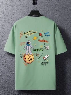 Manfinity EMRG Men Cartoon & Slogan Graphic Drop Shoulder Tee