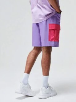 SHEIN X IFLYUNIVERSE Men Cotton Flap Pocket Side Drawstring Waist Shorts