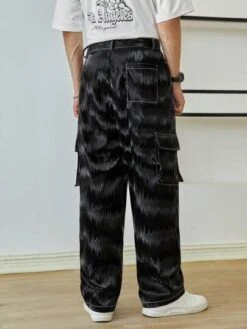 Manfinity EMRG Men Flap Pocket Side Cargo Pants