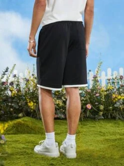 TOM & JERRY X SHEIN Manfinity Hypemode Men Cotton Cartoon Graphic Drawstring Waist Contrast Trim Shorts