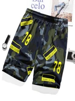 Men Camo & Letter Graphic Drawstring Waist Shorts