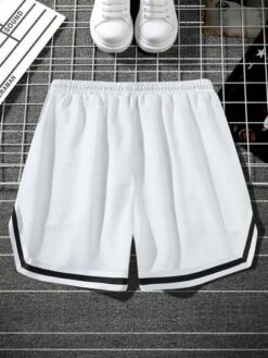 Manfinity Sporsity Men Letter Graphic Contrast Tape Drawstring Waist Shorts