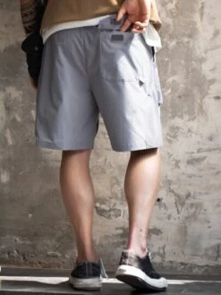 Men Slant Pocket Drawstring Waist Shorts