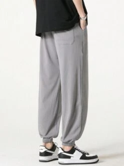 Men Letter & Cartoon Patched Drawstring Waist Jogger