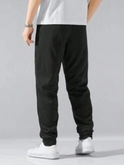 Manfinity Hypemode Men Mountain & Letter Graphic Drawstring Waist Sweatpants