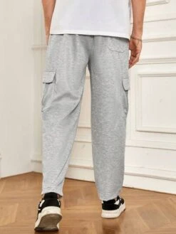 Manfinity Hypemode Men Flap Pocket Side Drawstring Waist Cargo Sweatpants