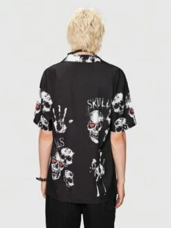 Grunge Punk Guys Skull & Letter Graphic Shirt