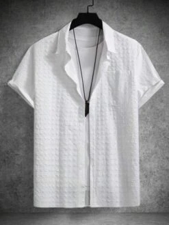 Manfinity Homme Men Solid Pocket Patched Shirt