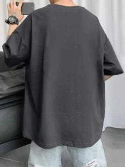 Men Mountain And Slogan Graphic Drop Shoulder Tee